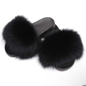 Fur Story 11-11.5 Raccoon Fur Slides, Black, EUC